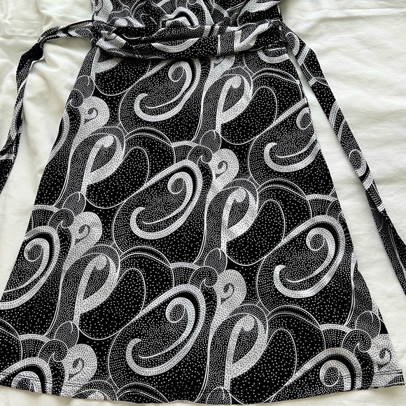 🖤Paisley b&w print low cut sexy evening / summer dress - Picture 9 of 16